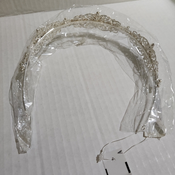 Bridal Crystal Headband Tiara - Picture 5 of 9